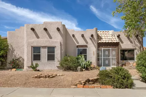 7601 Parkwood Dr NW, Albuquerque, NM 87120