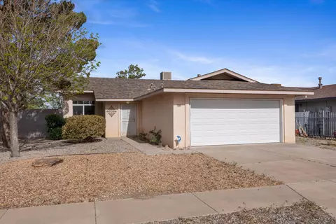 708 Sunbear Dr SW, Albuquerque, NM 87121