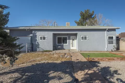 2741 Morningside Dr NE, Albuquerque, NM 87110