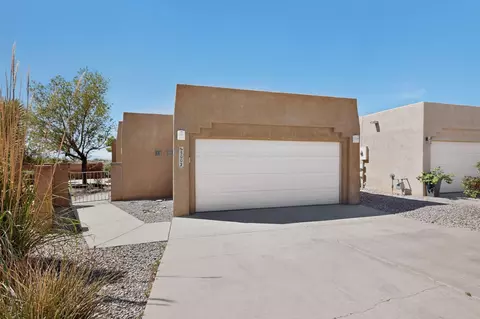 5002 Mirador Dr NW, Albuquerque, NM 87120