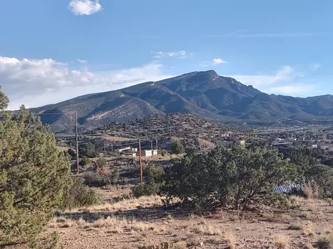 Las Brisas Loop, Placitas, NM 87043