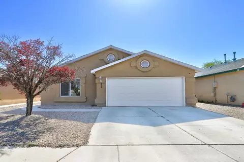 2216 Desert Wood Dr SW, Albuquerque, NM 87121