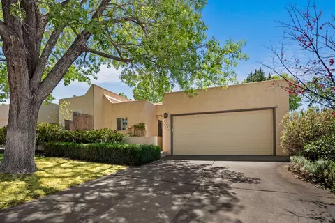 9520 Bent Rd NE, Albuquerque, NM 87109