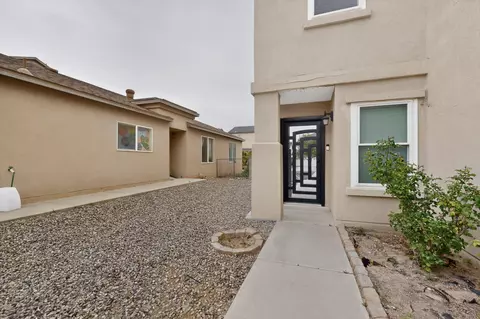 8805 Sawgrass Pl NW, Albuquerque, NM 87121