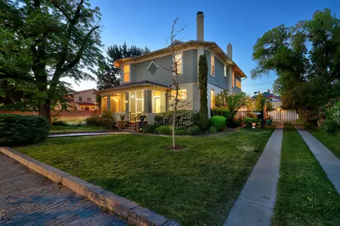 1123 Tijeras Ave NW, Albuquerque, NM 87102