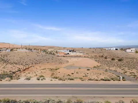 5591 Iris Rd NE, Rio Rancho, NM 87144
