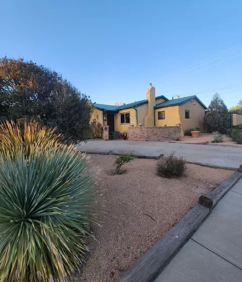 520 Tulane Dr SE, Albuquerque, NM 87106