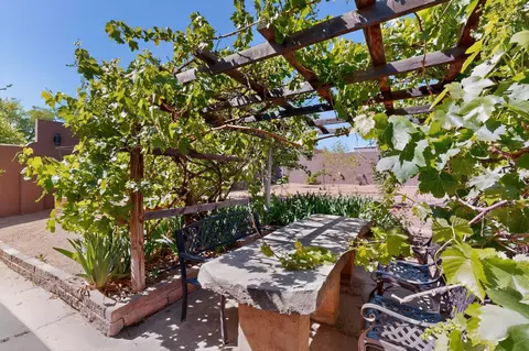 1617 Anderson Pl SE, Albuquerque, NM 87108