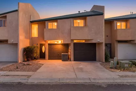 1729 Del Cielo Dr NW, Albuquerque, NM 87105