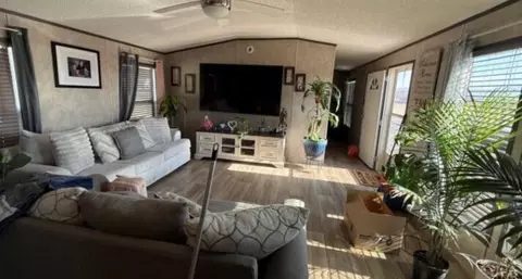 4201 Blake Rd SW, Albuquerque, NM 87121