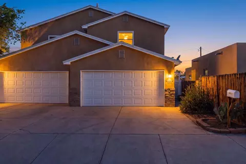 1235 8th St NW #B, Albuquerque, NM 87102