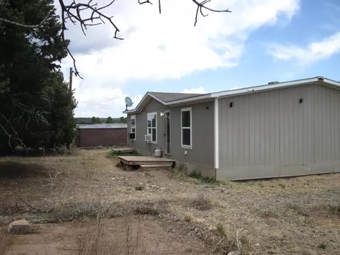 2 Miller Ln, Tijeras, NM 87059