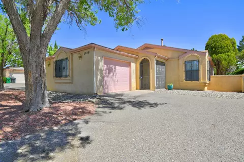 1616 Hollyberry Dr NE, Rio Rancho, NM 87144