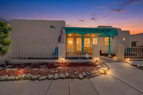 314 Manzano St NE, Albuquerque, NM 87108