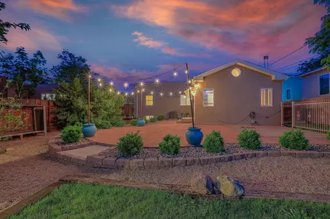 415 Amherst Dr SE, Albuquerque, NM 87106