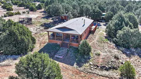 59 Upper Juan Tomas Rd, Tijeras, NM 87059