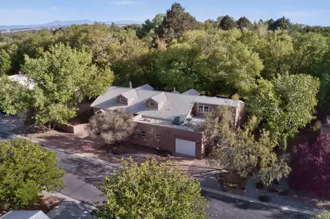 1630 Rancho Guadalupe Trl NW, Albuquerque, NM 87107