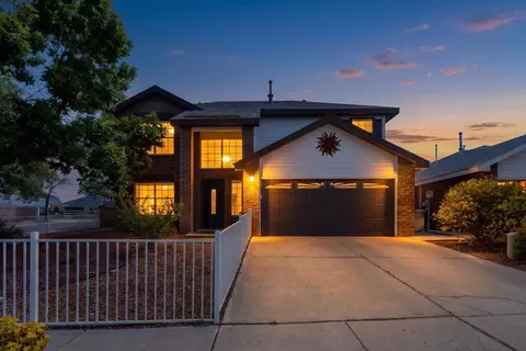 8100 Glenbrook Pl NW, Albuquerque, NM 87120