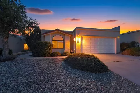 11033 Malaguena Ln NE, Albuquerque, NM 87111