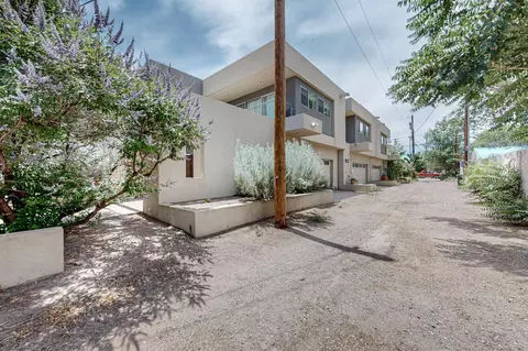 1215 3rd St SW #B, Albuquerque, NM 87102