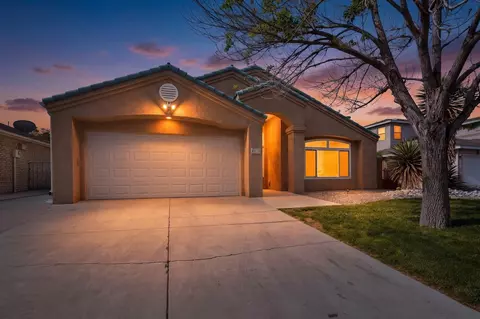 4419 Riverhill Dr NW, Albuquerque, NM 87120