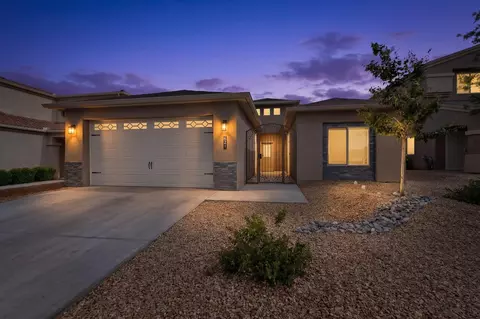 621 Primrose Ave SW, Los Lunas, NM 87031