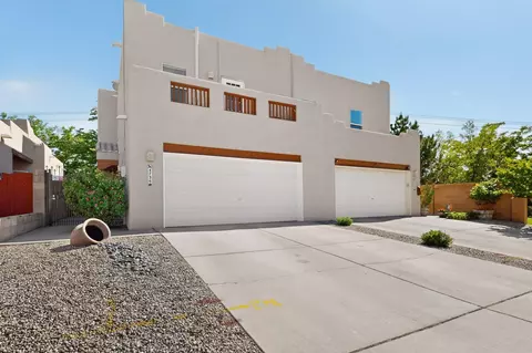 4736 Spanish Sun Ave NE, Albuquerque, NM 87110