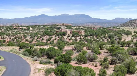 218 Meadows Rd, Placitas, NM 87043