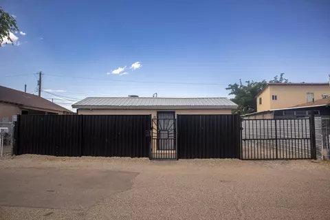 3201 Gonzales Rd SW, Albuquerque, NM 87105
