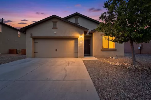 2923 Bosque De Oro Dr SW, Albuquerque, NM 87121
