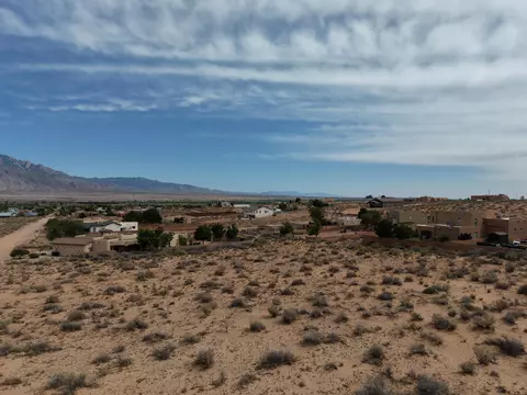 13 Hill Road Northeast # 17, Rio Rancho, NM 87144