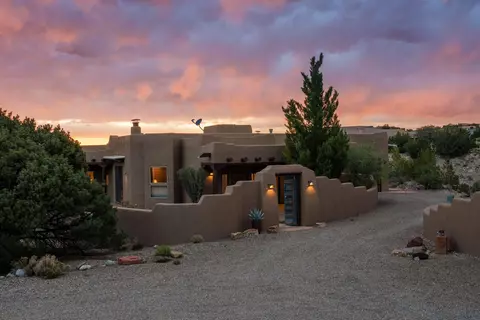 10 Calle Final, Placitas, NM 87043