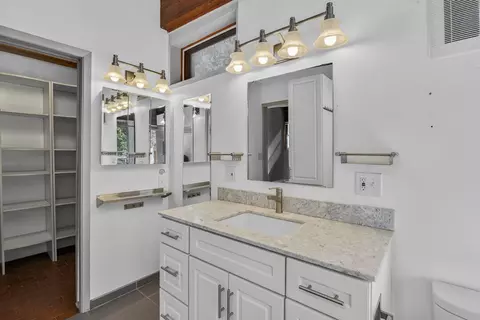 Bath - 52 Forest Park Rd, Cedar Crest, NM 87008 photo 6 of 7