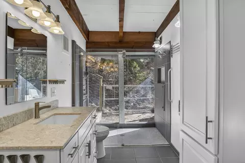 Bath - 52 Forest Park Rd, Cedar Crest, NM 87008 photo 5 of 7
