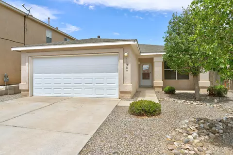 11209 Red Robin Rd SW, Albuquerque, NM 87121