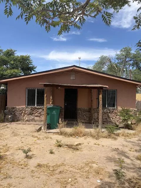 3123 Leo Rd SW #C, Albuquerque, NM 87105