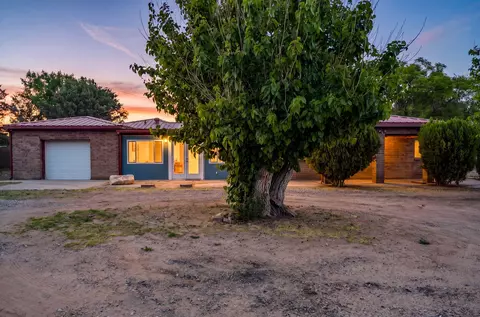 56 Olguin Rd, Jarales, NM 87023