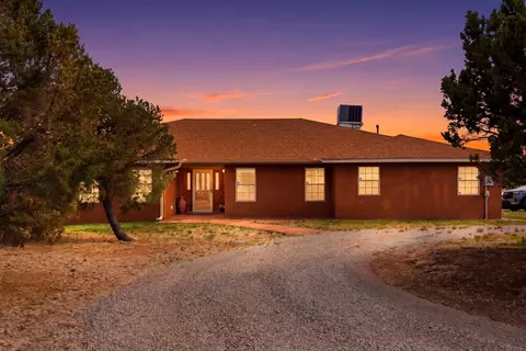 2 Autumnwood Ct, Edgewood, NM 87015