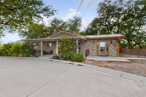330 Clark Rd SW, Albuquerque, NM 87105