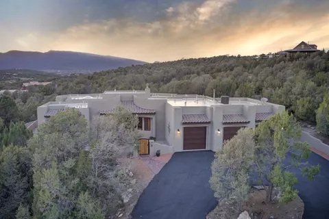 15 Champion Dr, Sandia Park, NM 87047