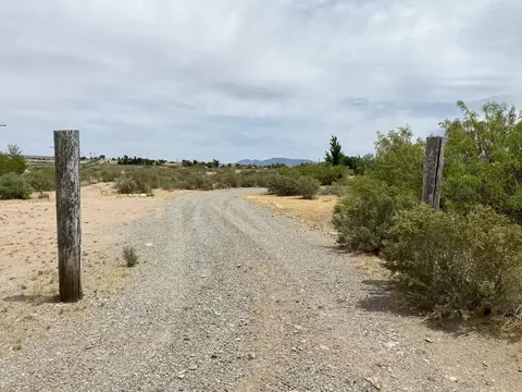 81 Storey Ave, Belen, NM 87002