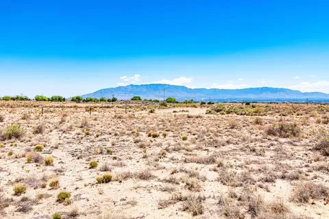 Resolana Place Nw, Albuquerque, NM 87120