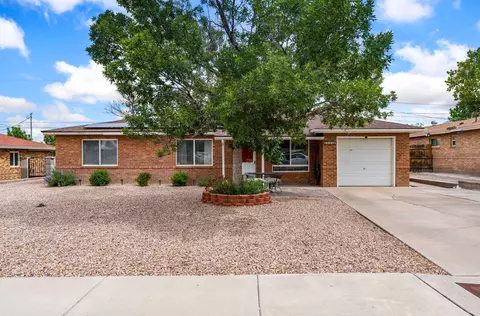 8603 Los Arboles Ave NE, Albuquerque, NM 87112