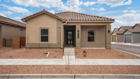 6104 Chicago Dr SE, Albuquerque, NM 87106