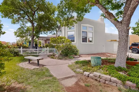9636 Allande Rd NE, Albuquerque, NM 87109