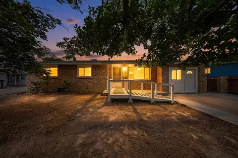 4821 Douglas Macarthur Rd NE, Albuquerque, NM 87110