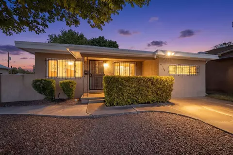 716 Florida St SE, Albuquerque, NM 87108