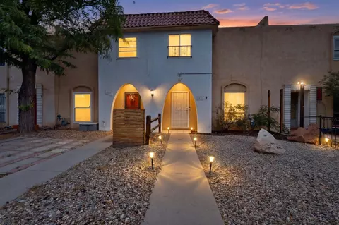 4619 Overland St NE, Albuquerque, NM 87109