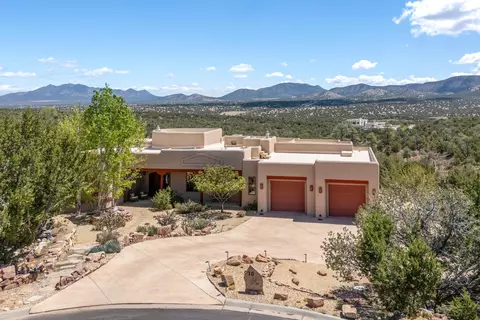 10 Blue Corn Ct, Sandia Park, NM 87047
