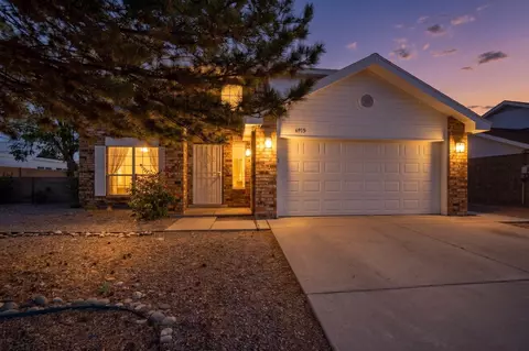 6915 Eastford Pl NW, Albuquerque, NM 87114